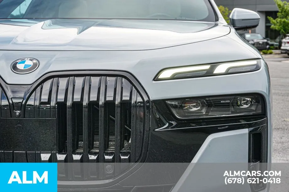 2024 BMW 7 Series 760i - Photo 12