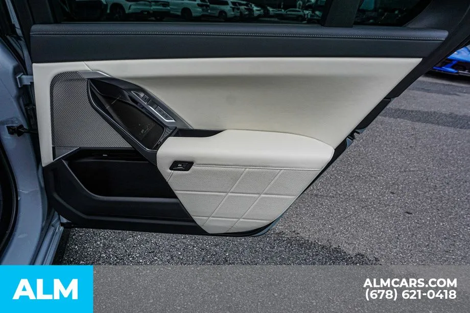 2024 BMW 7 Series 760i - Photo 61