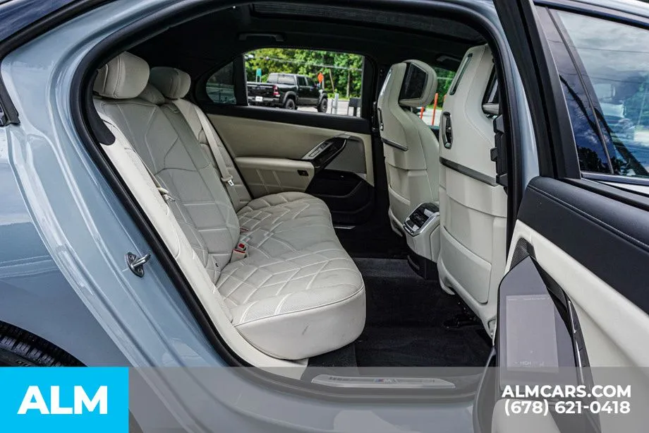 2024 BMW 7 Series 760i - Photo 22