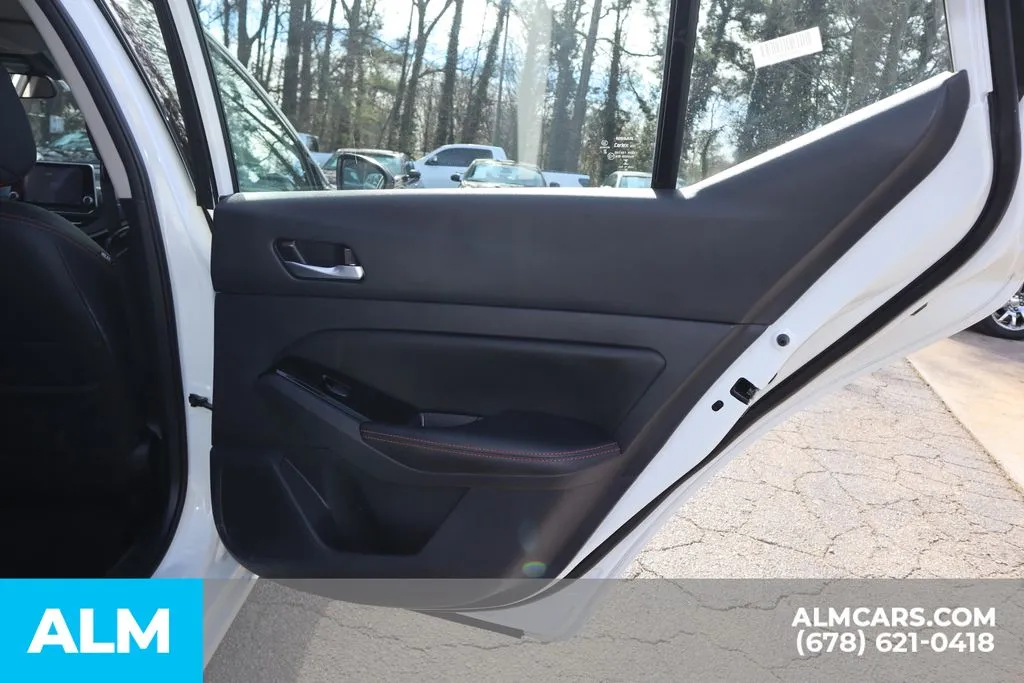 2025 Nissan Altima SR - Photo 22