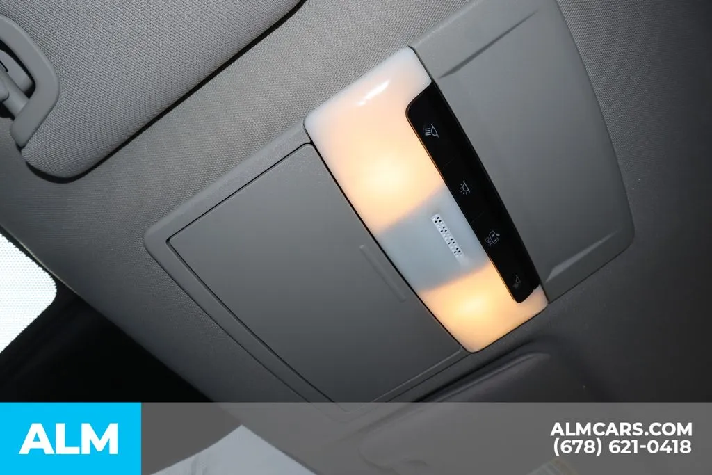 2025 Nissan Altima SR - Photo 32
