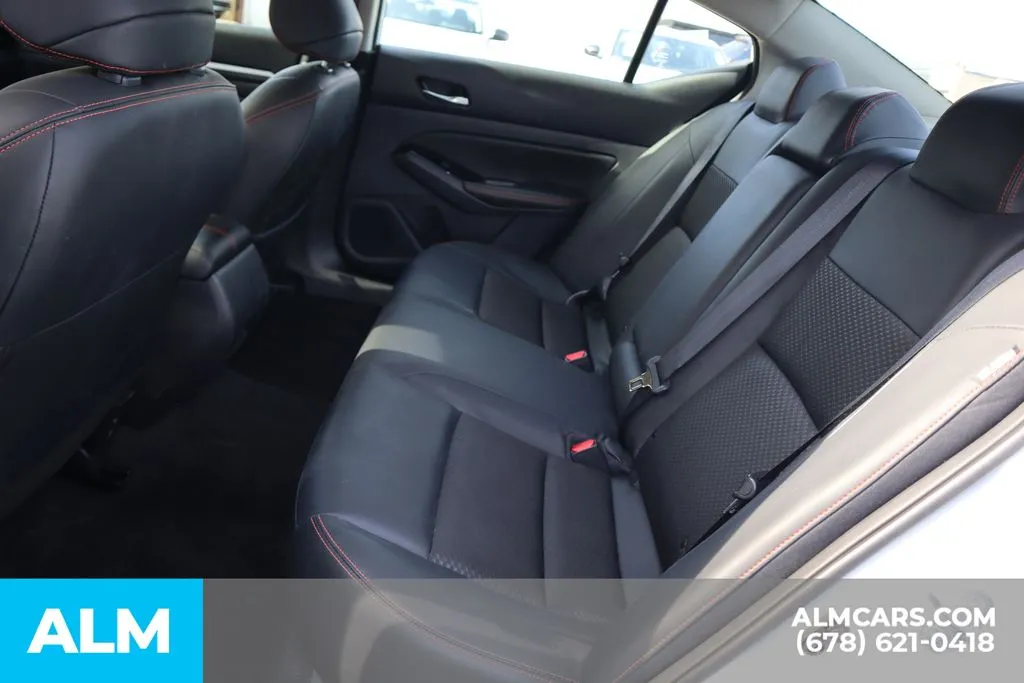 2025 Nissan Altima SR - Photo 16
