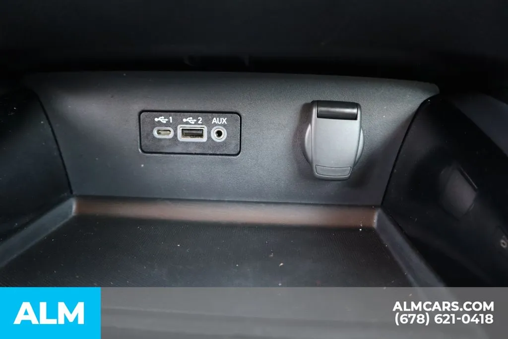2025 Nissan Altima SR - Photo 29