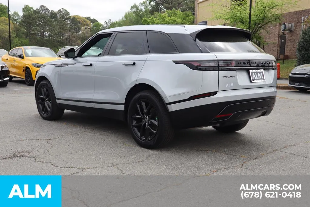 Land Rover Range Rover Velar photo 8