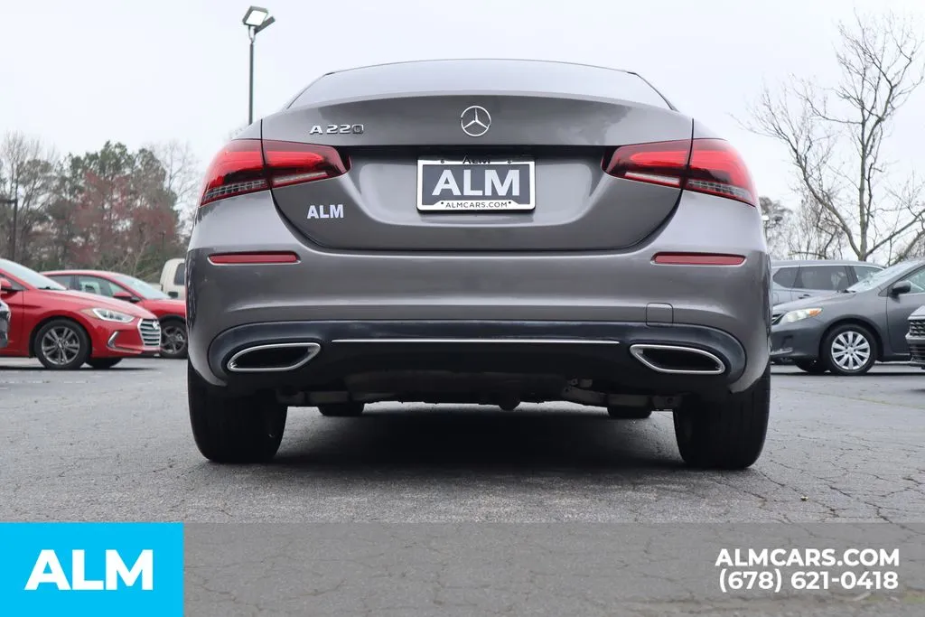 Mercedes-Benz A-Class photo 6
