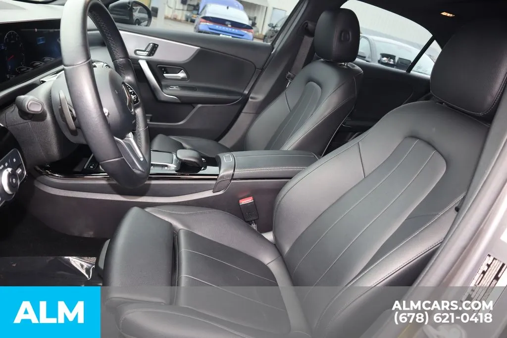 Mercedes-Benz A-Class photo 16