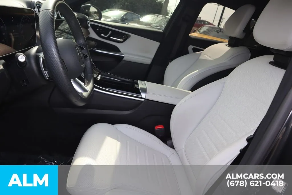 Mercedes-Benz GLC photo 16