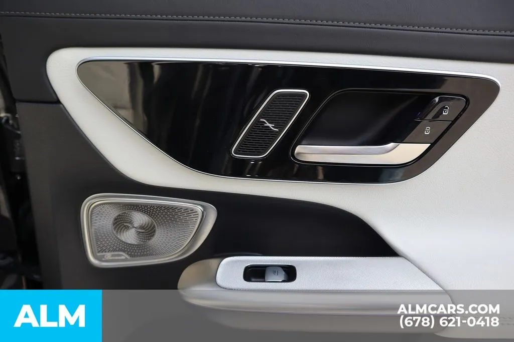 Mercedes-Benz GLC photo 26