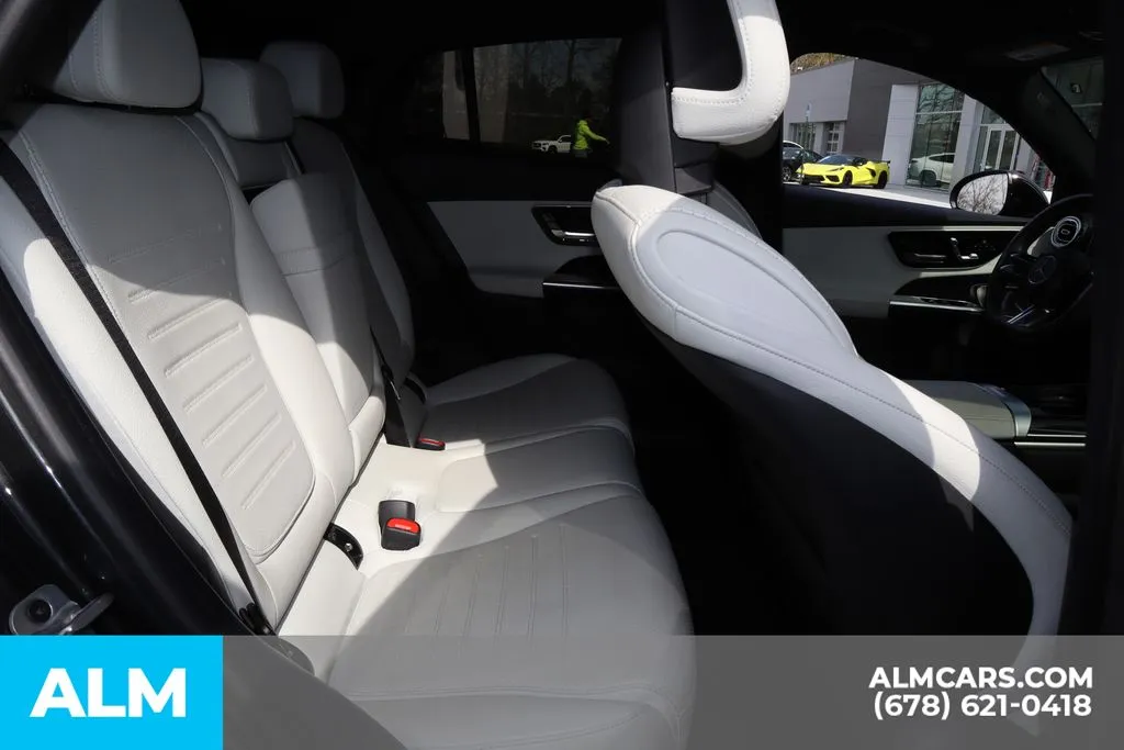 Mercedes-Benz GLC photo 22