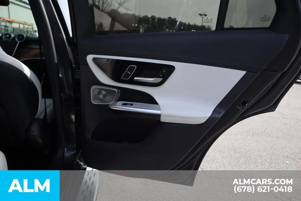Mercedes-Benz GLC photo 24