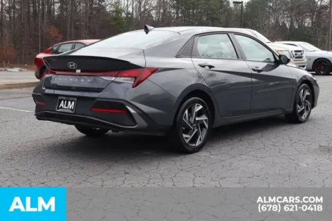 More photos of 2025 Hyundai Elantra SEL Sport at ALM Gwinnett, GA
