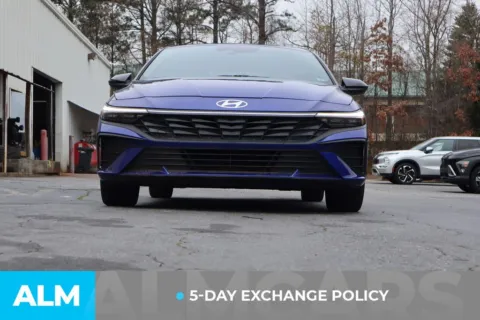 More photos of 2025 Hyundai Elantra SEL Sport at ALM Gwinnett, GA