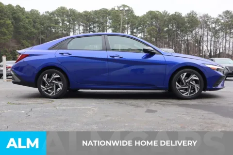 More photos of 2025 Hyundai Elantra SEL Sport at ALM Gwinnett, GA