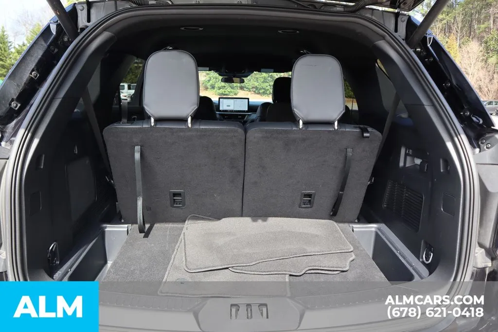 Ford Explorer photo 21