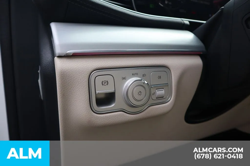 Mercedes-Benz GLS photo 17