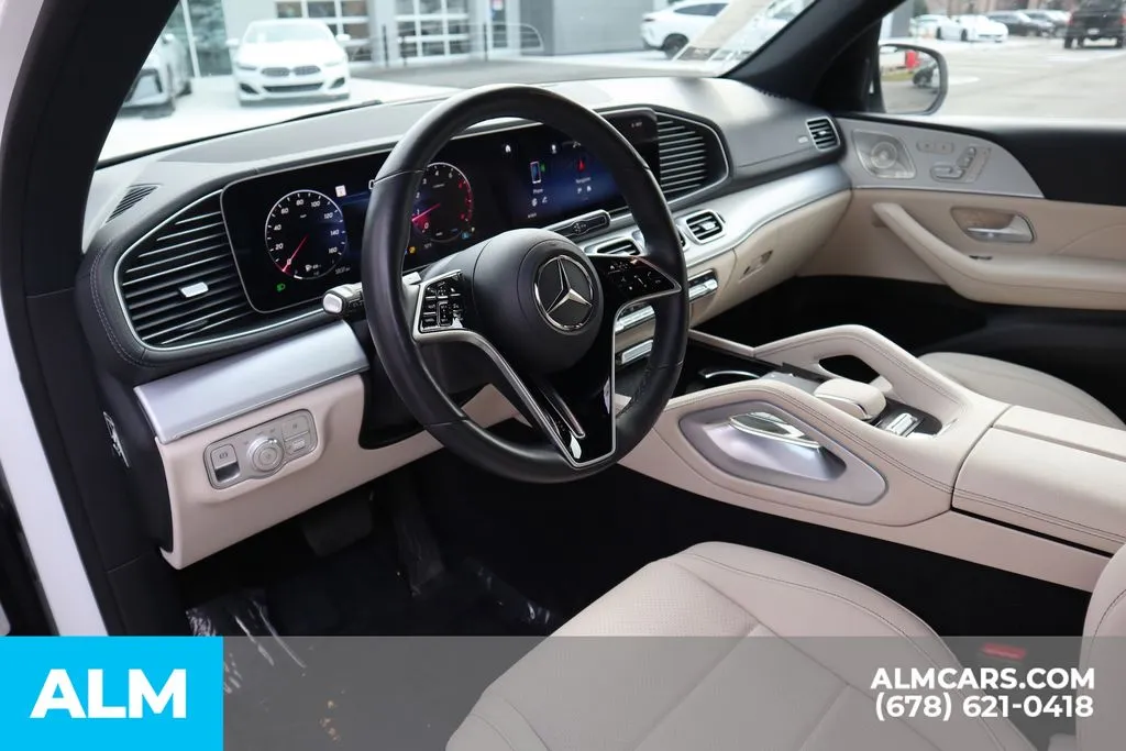 Mercedes-Benz GLS photo 9