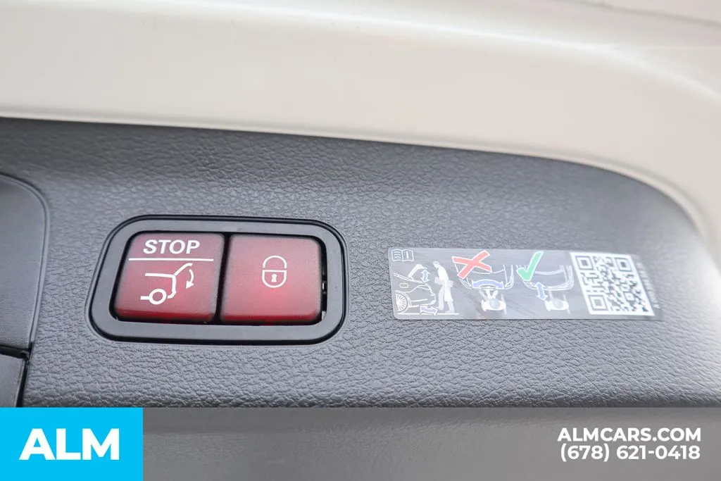 Mercedes-Benz GLS photo 26