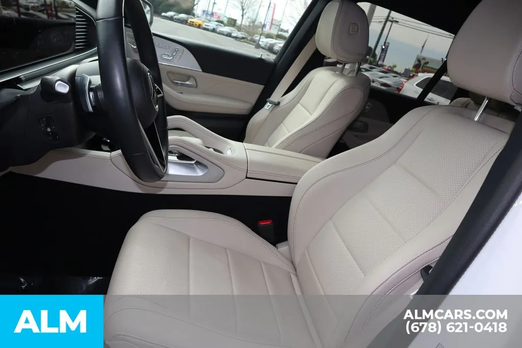 Mercedes-Benz GLS photo 16