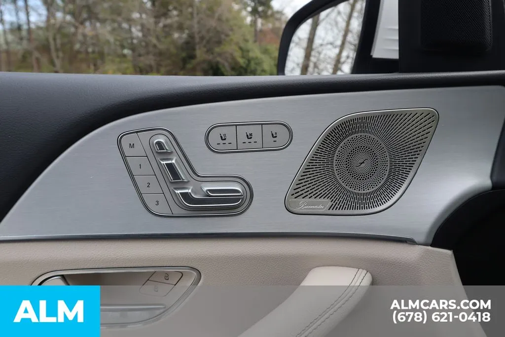 Mercedes-Benz GLS photo 11