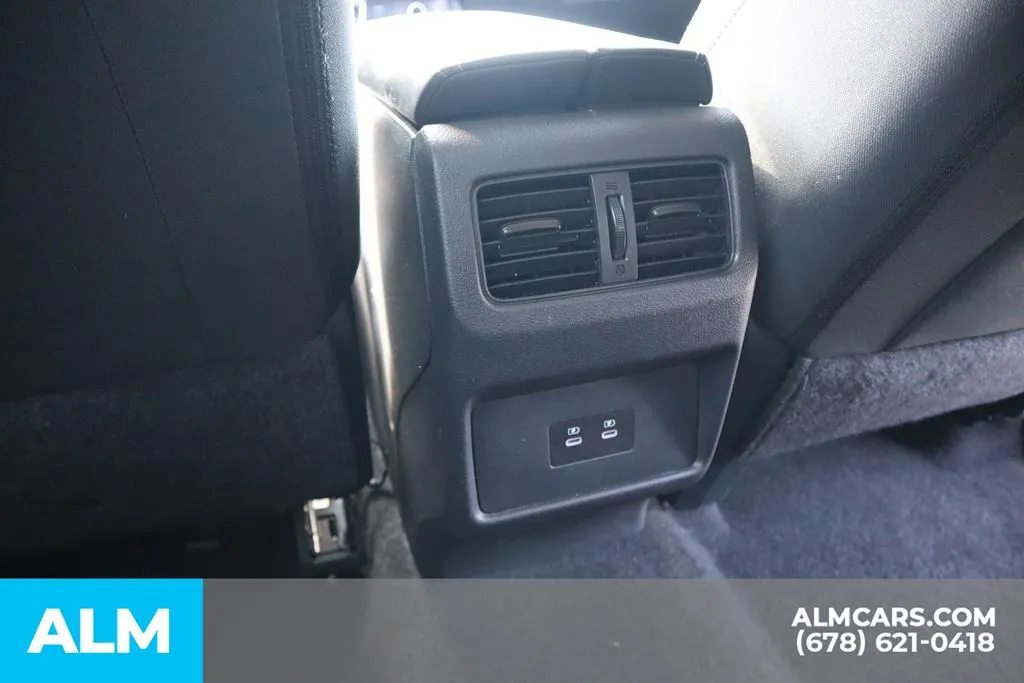 Nissan Rogue photo 24