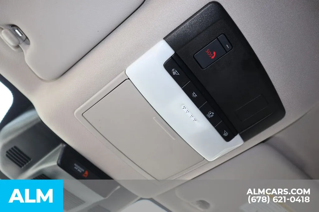 Nissan Rogue photo 34
