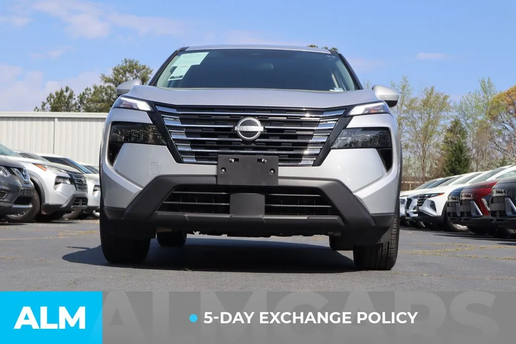 Nissan Rogue photo 3