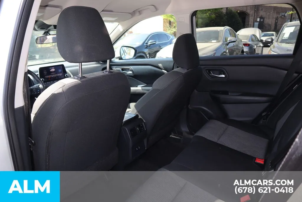Nissan Rogue photo 17
