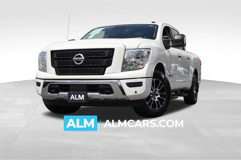 2021 Nissan Titan SV