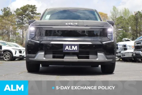 More photos of 2024 Kia EV9 Light Long Range at ALM Gwinnett, GA