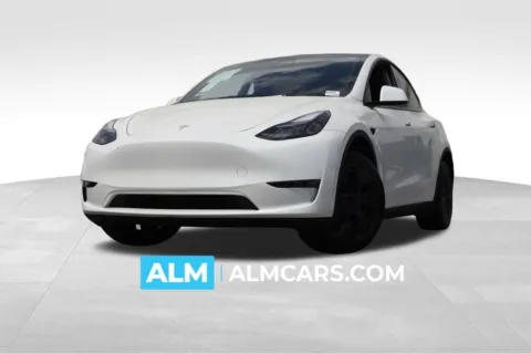 White 2024 Tesla Model Y Long Range for sale in Duluth, GA