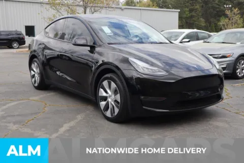 More photos of 2021 Tesla Model Y Long Range at ALM Gwinnett, GA
