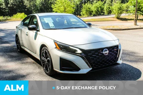 More photos of 2025 Nissan Altima 2.5 SR at ALM Gwinnett, GA