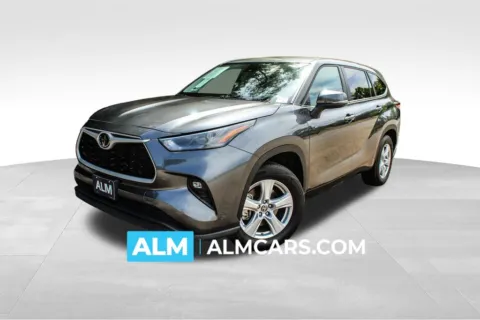 Gray 2025 Toyota Highlander LE for sale in Duluth, GA