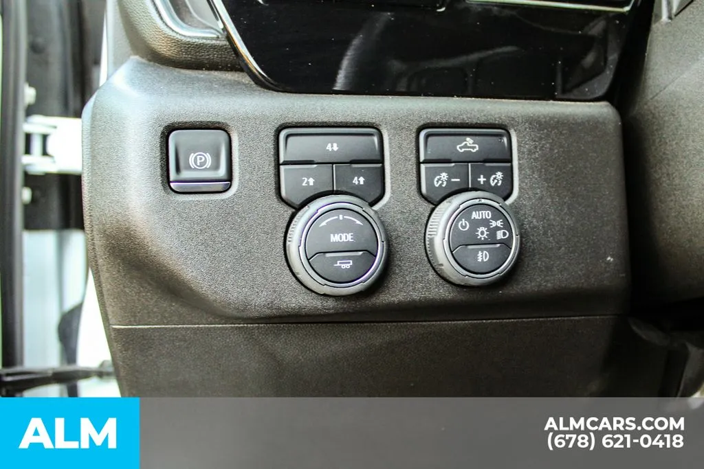 Chevrolet Silverado 2500 HD photo 30