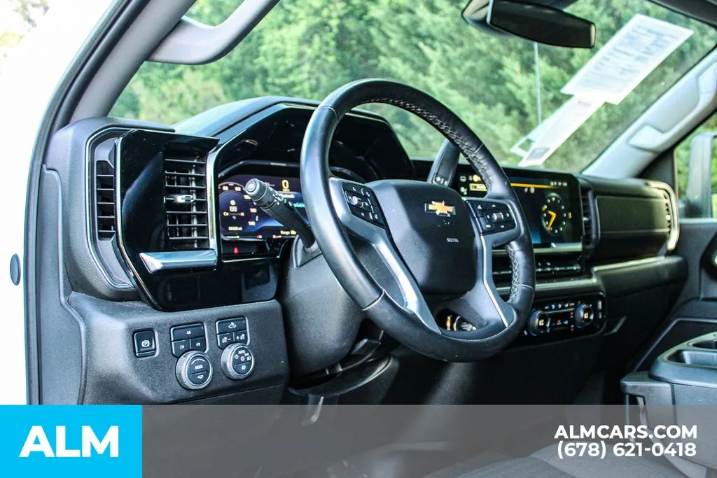 Chevrolet Silverado 2500 HD photo 31