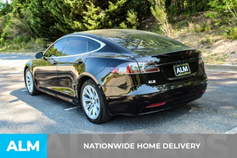 More photos of 2018 Tesla Model S 75D at ALM Gwinnett, GA