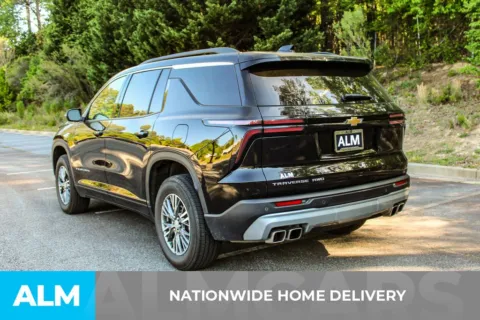 More photos of 2025 Chevrolet Traverse LT at ALM Gwinnett, GA