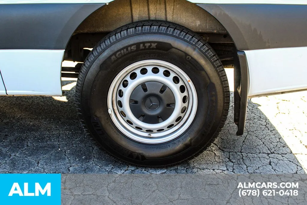 Mercedes-Benz Sprinter 2500 photo 14