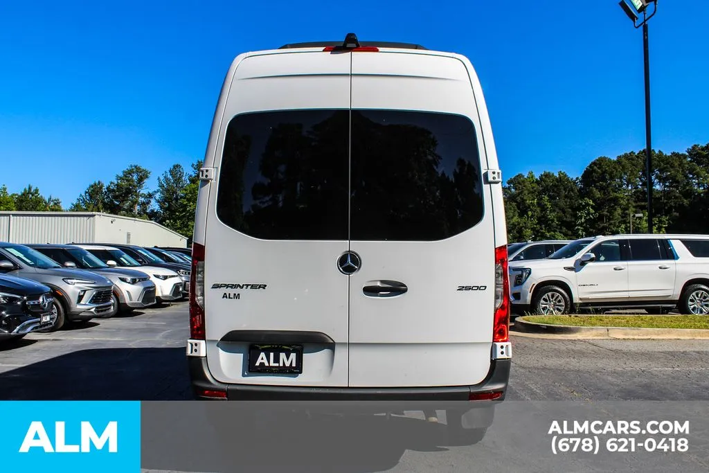 Mercedes-Benz Sprinter 2500 photo 9