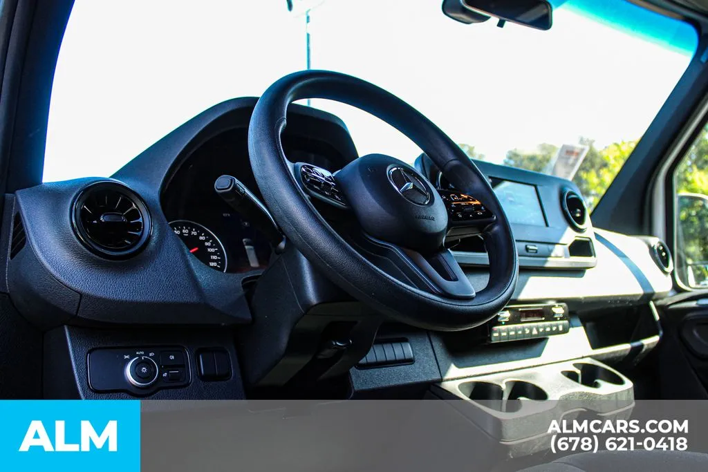 Mercedes-Benz Sprinter 2500 photo 20