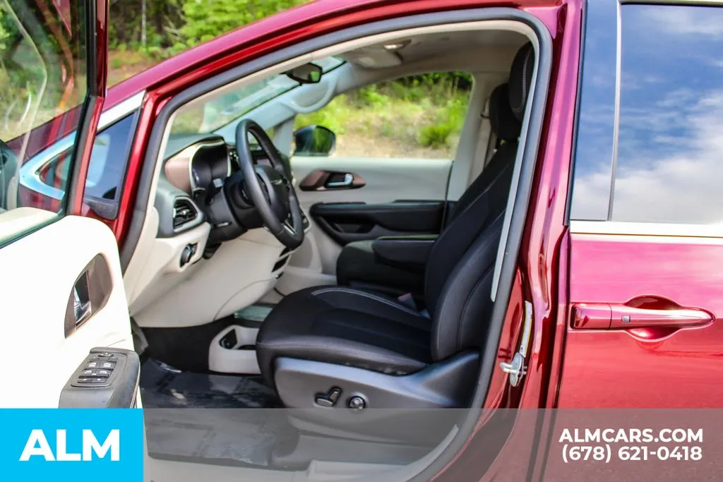 Chrysler Voyager photo 16