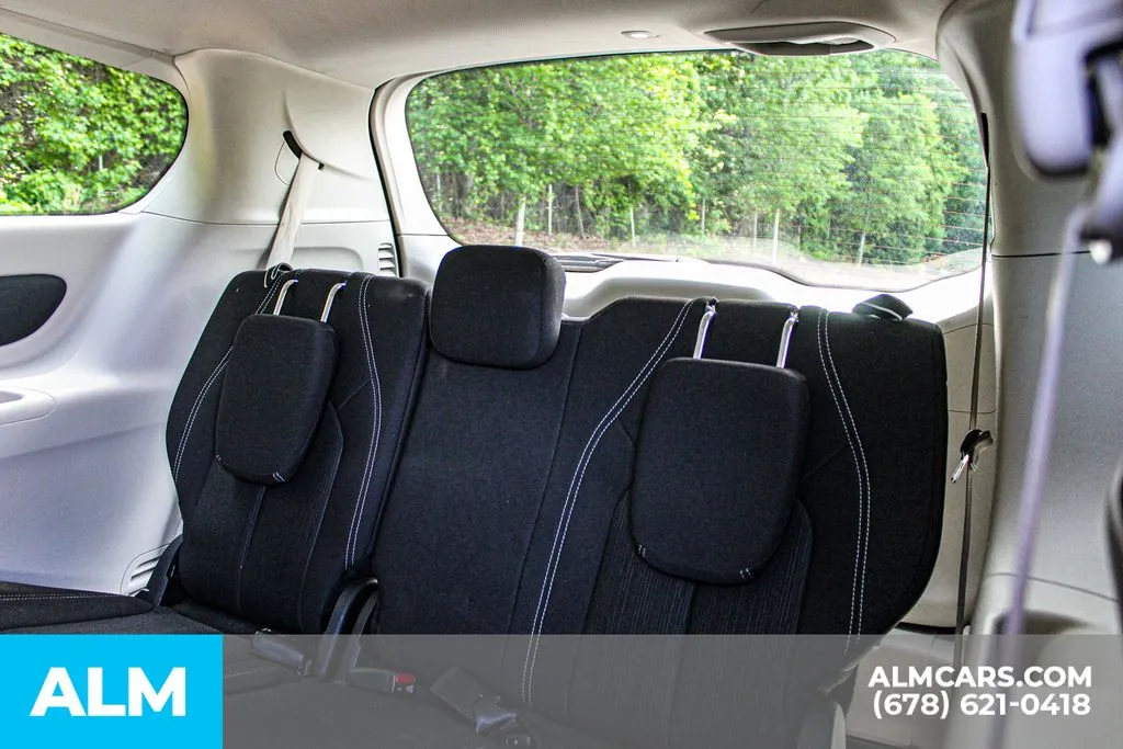 Chrysler Voyager photo 18