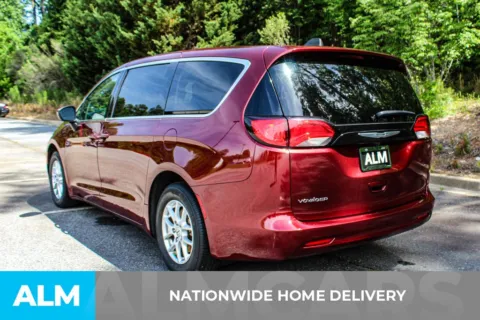 More photos of 2023 Chrysler Voyager LX at ALM Gwinnett, GA