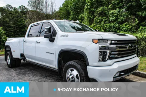 More photos of 2022 Chevrolet Silverado 3500HD High Country at ALM Gwinnett, GA