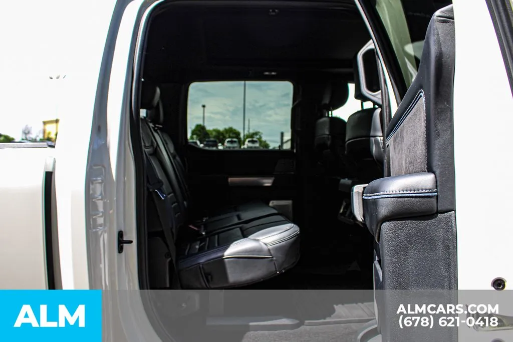 Ford F-450SD photo 18