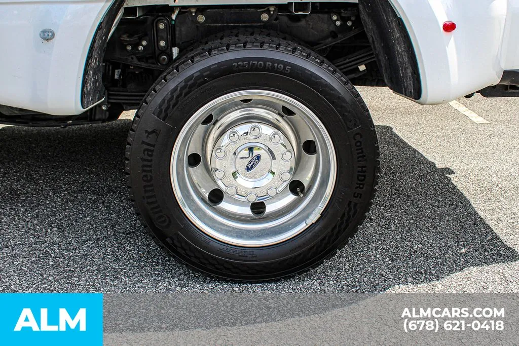 Ford F-450SD photo 15