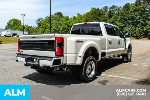 More photos of 2025 Ford F-450SD Platinum at ALM Gwinnett, GA