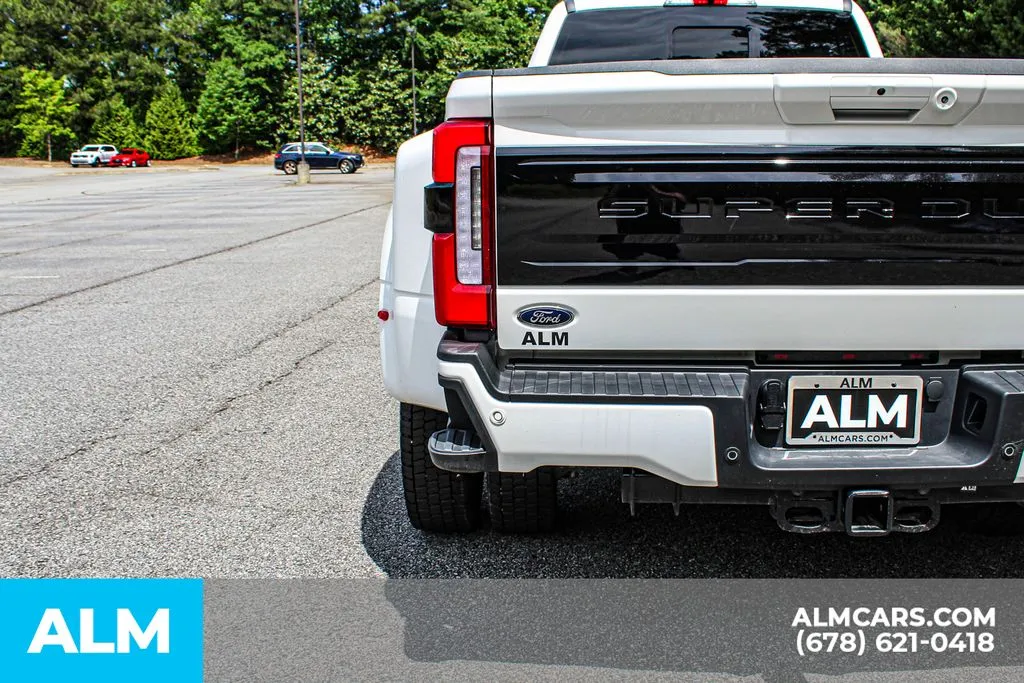 Ford F-450SD photo 12