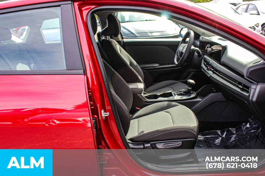 Kia K4 photo 17