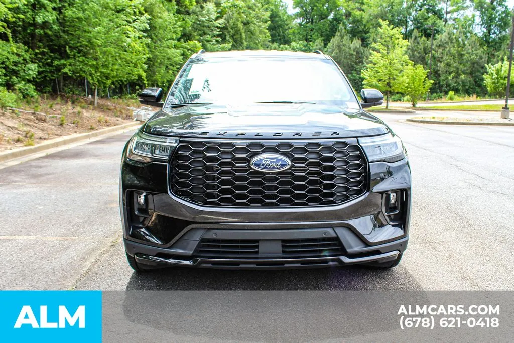 Ford Explorer photo 9